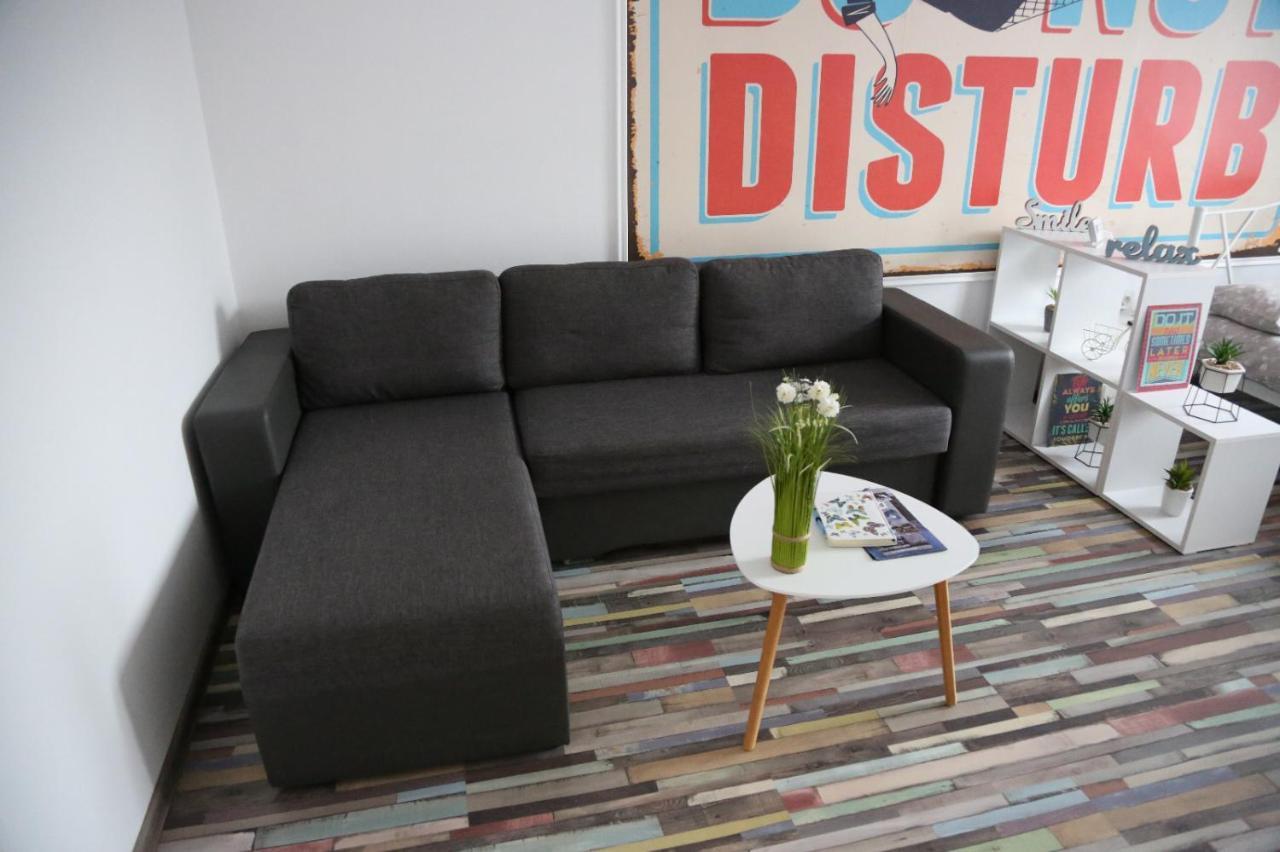 Croma Holiday Petrosani Apartman Kültér fotó