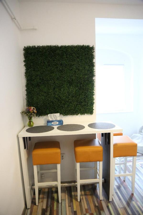Croma Holiday Petrosani Apartman Kültér fotó